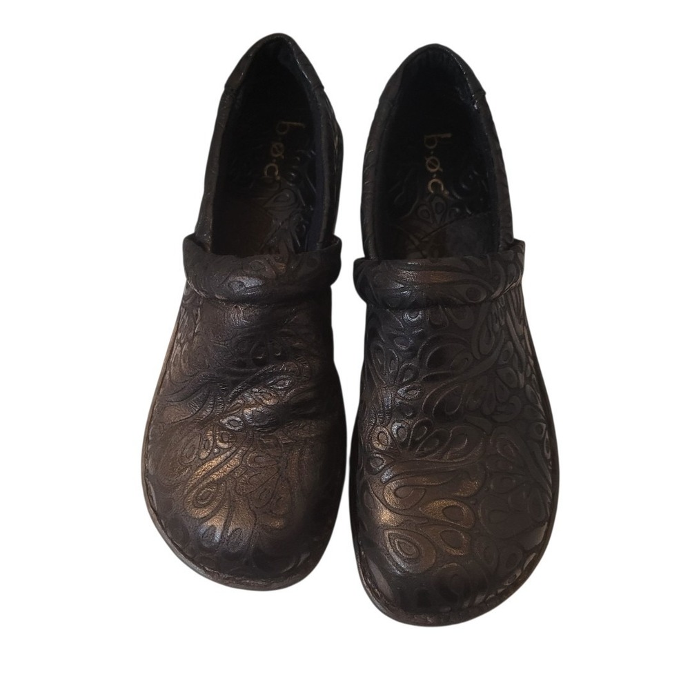 BOC Born Womens Black Embossed Leather Clogs Size 8.5